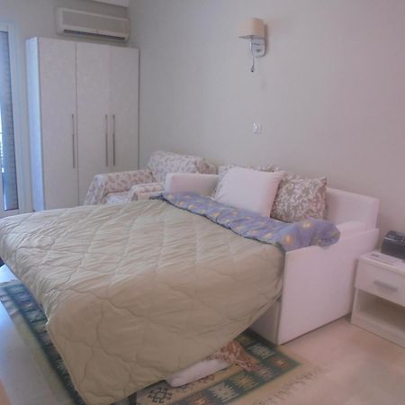 Modern Studio By The Sea Loutra Edipsou  ภายนอก รูปภาพ